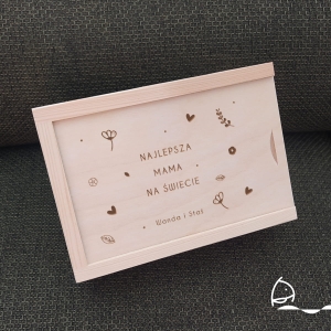 Personalizowane pudełko na Dzień Mamy - wzór 2