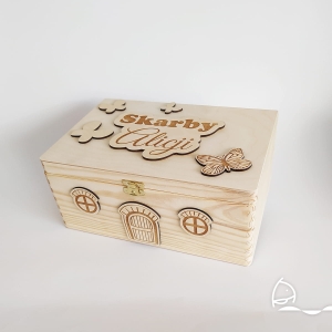 Drewniane 30 x 20 x 13,5 cm pudełko na skarby - wzór 1